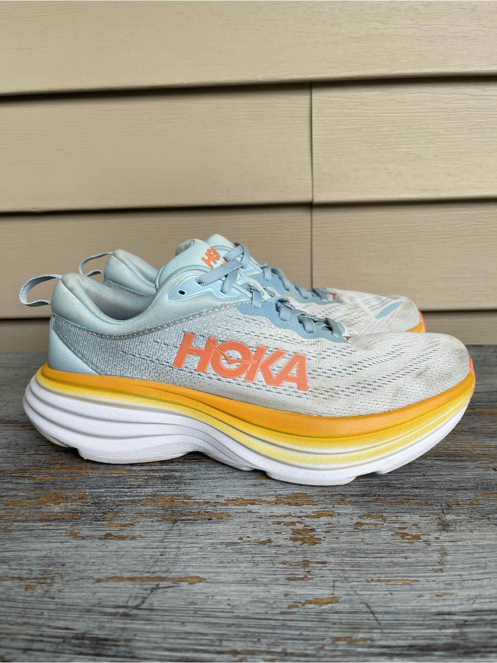 HOKA one one Bondi 8 Women’s Running Shoes Size 9.5 wide NO INSOLES